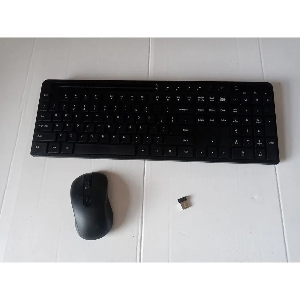 Wireless Keyboard and Mouse, Full-Size Quiet Keyboard Mouse Combo, 2.4GHz  NEW